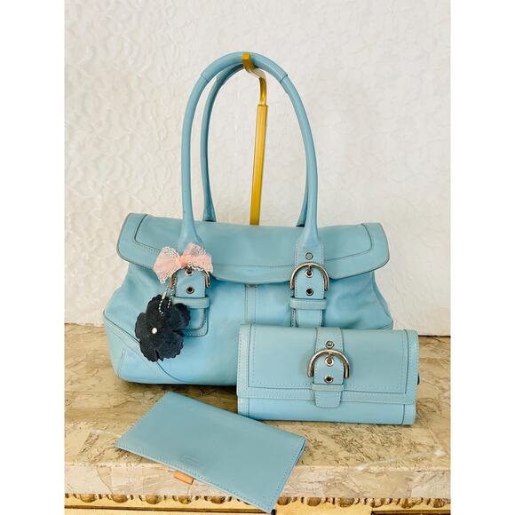 Coach SOHO light blue Leather Shoulder bag HandBag 9636 and walls - Picture 1 of 10